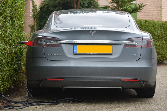 Samochody elektryczne – przyszłość, która już zapukała do naszych drzwi.